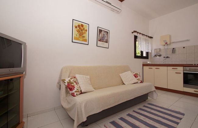 South Island Apartments - Photo 25