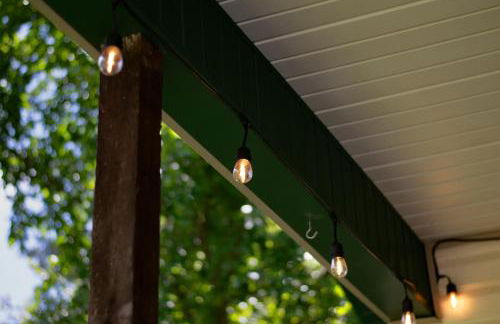 The Cottage on Abbey- Relaxing Summer Getaway in Harrison - Foto 13