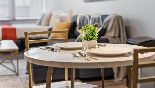 MDRN Escape with Natural Light Wi-Fi Gym Parking - Foto 5