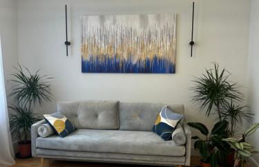 Stylish One Bed Flat in Paddington Pool and gym next door Free secure underground parking nearby - Foto 1