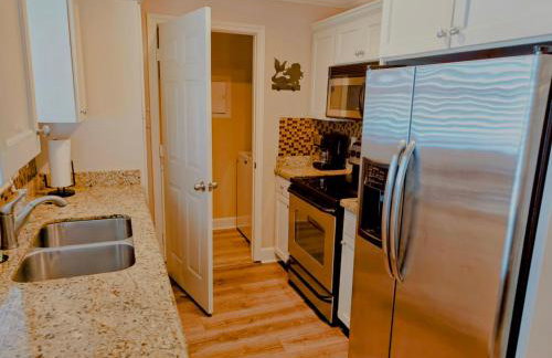 2 Bd, Oceanfront Oasis, Lots of deals and Winter Texans book early - Foto 9