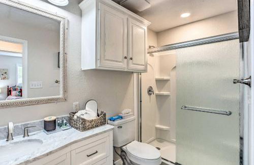 Walk to Cedar Creek Reservoir Home with Fire Pit! - Foto 17