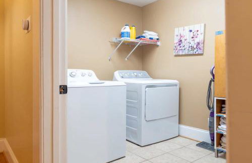 The Lady Emma Lafayette Park with Bowling ABODEbucks - Foto 54