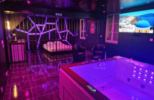 Suite Coquine avec jacuzzi YaoSpa60 - Photo 1