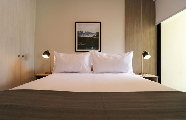 w Glorious 1BR w Balcony in Miraflores - Photo 15