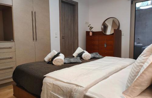 THALIA, luxury 3Br Home with Ensuite Bathrooms, just 3 minutes walk from the beach located in the prestigious Athenian Riviera - Foto 20