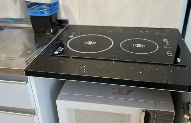 02 - ESTÚDIO NA SAVASSI com Wi-fi, TV, Vaga de garagem, Cozinha completa - Foto 5