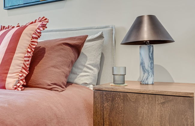 Stunning Two-bedroom Apartment With a Balcony - Foto 16