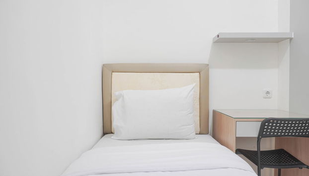 Homey and Minimalist 2BR at Podomoro Golf View Apartment - Photo 4, Chambre