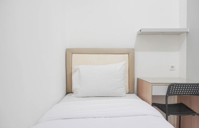 Homey and Minimalist 2BR at Podomoro Golf View Apartment - Photo 4