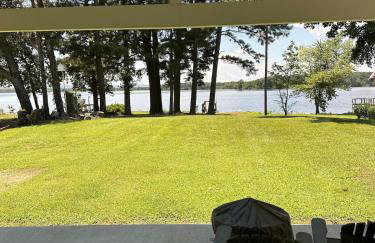 Modern Couples Retreat , Lakefront, Private Dock - Foto 15