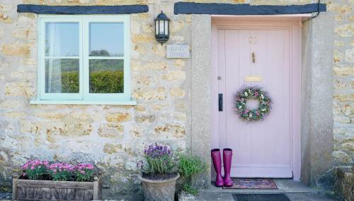 18th Century Thatched Cottage Parking & Garden - Foto 2