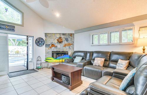 4 Mi to Beach Sunny Seminole Home with Pool - Photo 2