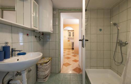 Studio apartment Larca - Photo 15