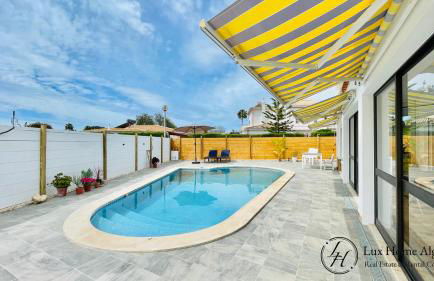 Villa Harmony - Stylish Villa - Pool & Terrace - Foto 4