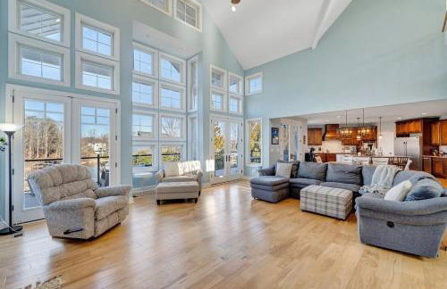 Serenity Shores - Private Lakefront Home with Dock - Foto 4