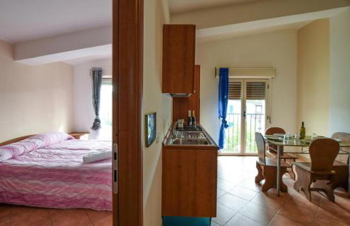 Stunning Apartment In Palmi With House Sea View - Foto 10