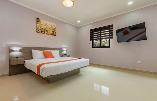 NEW 6BR Villa w Pool Across Street Palmbeach - Foto 20