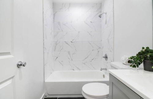 2BR Plus Bonus Room and Pool Access Near Universal Studios - Foto 44