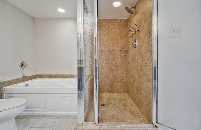 Global Luxury Suites at Georgetown - Photo 65