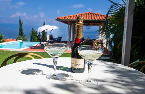 VILLA LOVRAN - 150 m to the beach - infinity pool - incredible sea view - fitness gym - Foto 15