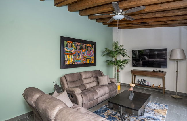 Enjoy SMA Nestled in Nueva Escondida - Foto 20