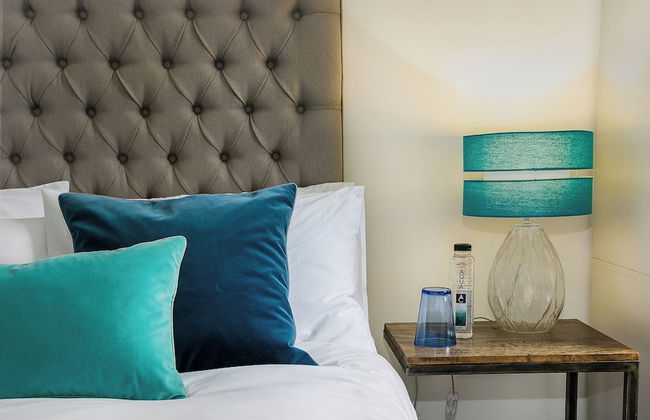 Bowen-Buscarlet at Bicester Heritage - Foto 2