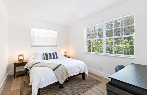 Lovely 2 BR Condo With Free Parking on Premises - Foto 25