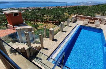 Villa LKL, heated private pool, secluded and with a great view - Photo 10