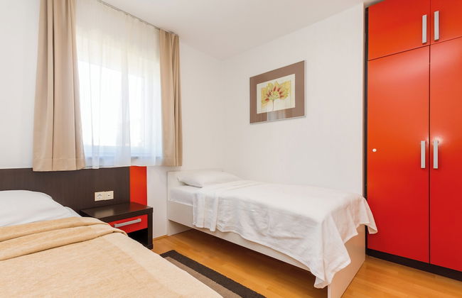 Marina Apartment Ostro 313 - Photo 1