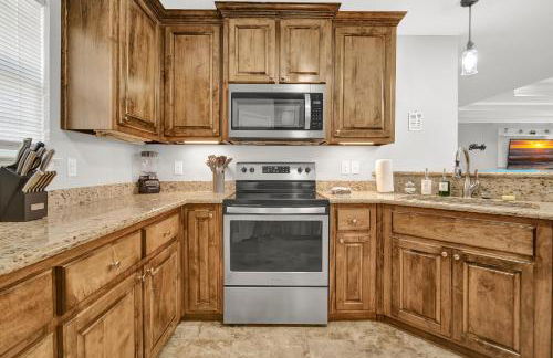 Nice 4-Bedroom home 15 mins from the beach - Foto 10