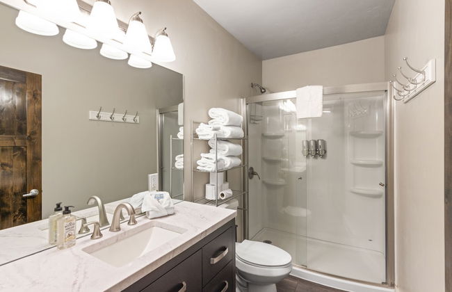 The Yellowstone Hideaway Unit A Cozy 1-Bedroom Yellowstone Hideaway, 1 Minute from Yellowstone Park! - Foto 39