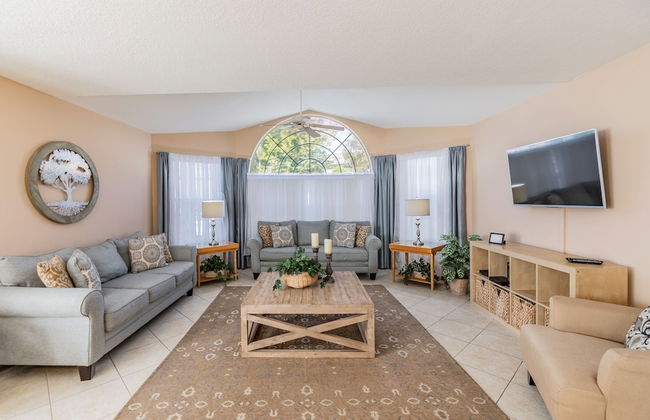 ​Near Theme Parks! 4 BR's, Sleeps 10! Gorgeous Home, Pool, Patio! - Foto 7