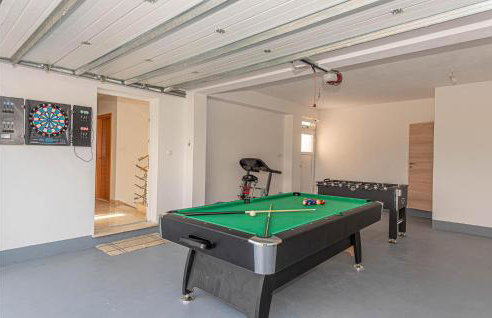 Awesome Home In Ruzic With Jacuzzi - Foto 7