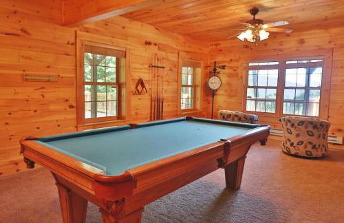 Mountain Gem, Hot Tub, Fire Pit, Views, Starlink Wi-fi - Foto 48