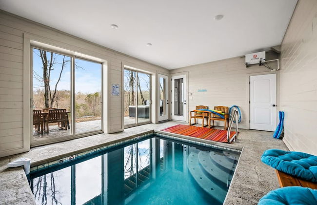 NEW Lake View Indoor Pool Sleeps 14 Hot Tub - Foto 44
