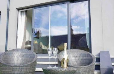 Contemporary Seaside Apartment - Foto 11