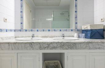 Bright Chalet with Swimming Pool and Close to Sea - Photo 41