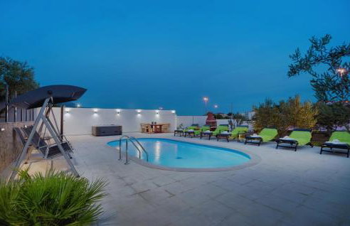 Apartments Katarina with swimming pool - Photo 15