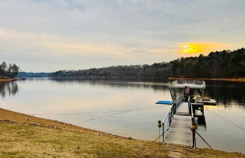 Lewis Smith Lake Retreat with Dock and Deck! - Foto 35