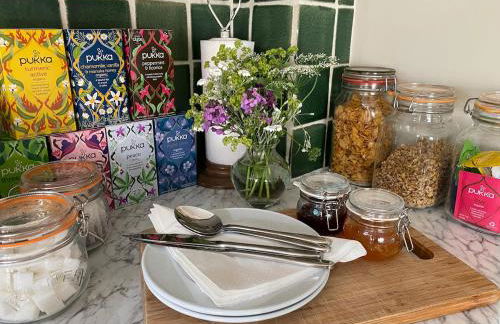 Quiet 4 guest annexe close to town - Foto 7