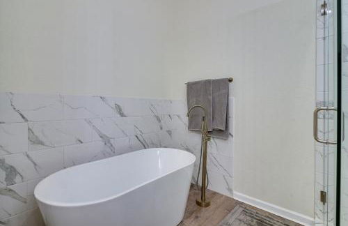 Walk to Ocean! Family-Friendly Crystal Beach Home - Foto 15