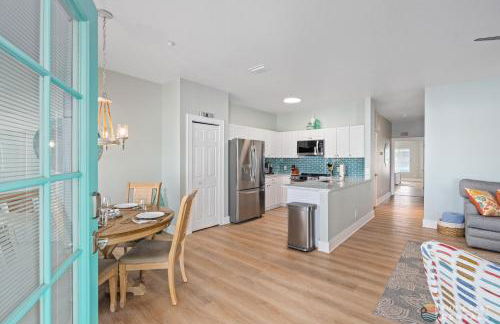 ON Flagler Avenue! Dog Friendly with Balcony and Parking Walk to the Beach! - Foto 11