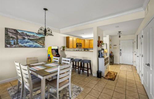 Smoky Mountain View Condo- Hot Tub, Indoor Pool, Walking Path, Playground - Foto 12