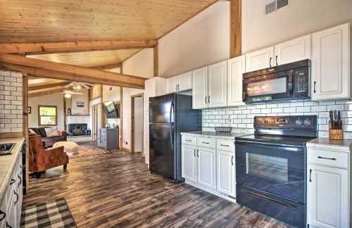 Waterfront Onamia Retreat with Dock and Fire Pit! - Foto 9