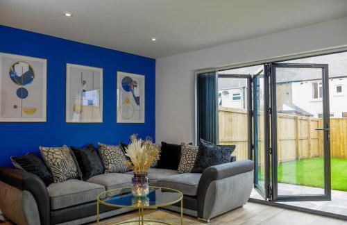 Short Stays, Free Parking, Contractors, Families - Large Home - Foto 5