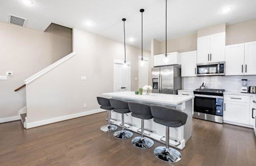 3 Bedroom and 3 bath - Photo 25