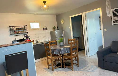 L'Arbre de Vy - T2 42m2 indépendant, 5 pers, garage, proche Gare - Photo 2