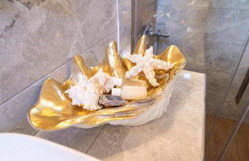 Catherine's Seaside House B - Photo 14