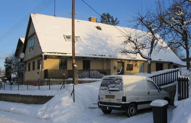 Authentic Holiday Home with Garden near Trutnov - Foto 1